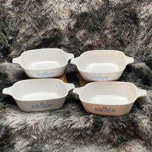 Vintage Corning Ware Blue
Cornflower Casserole Dish Set. P-41-B.